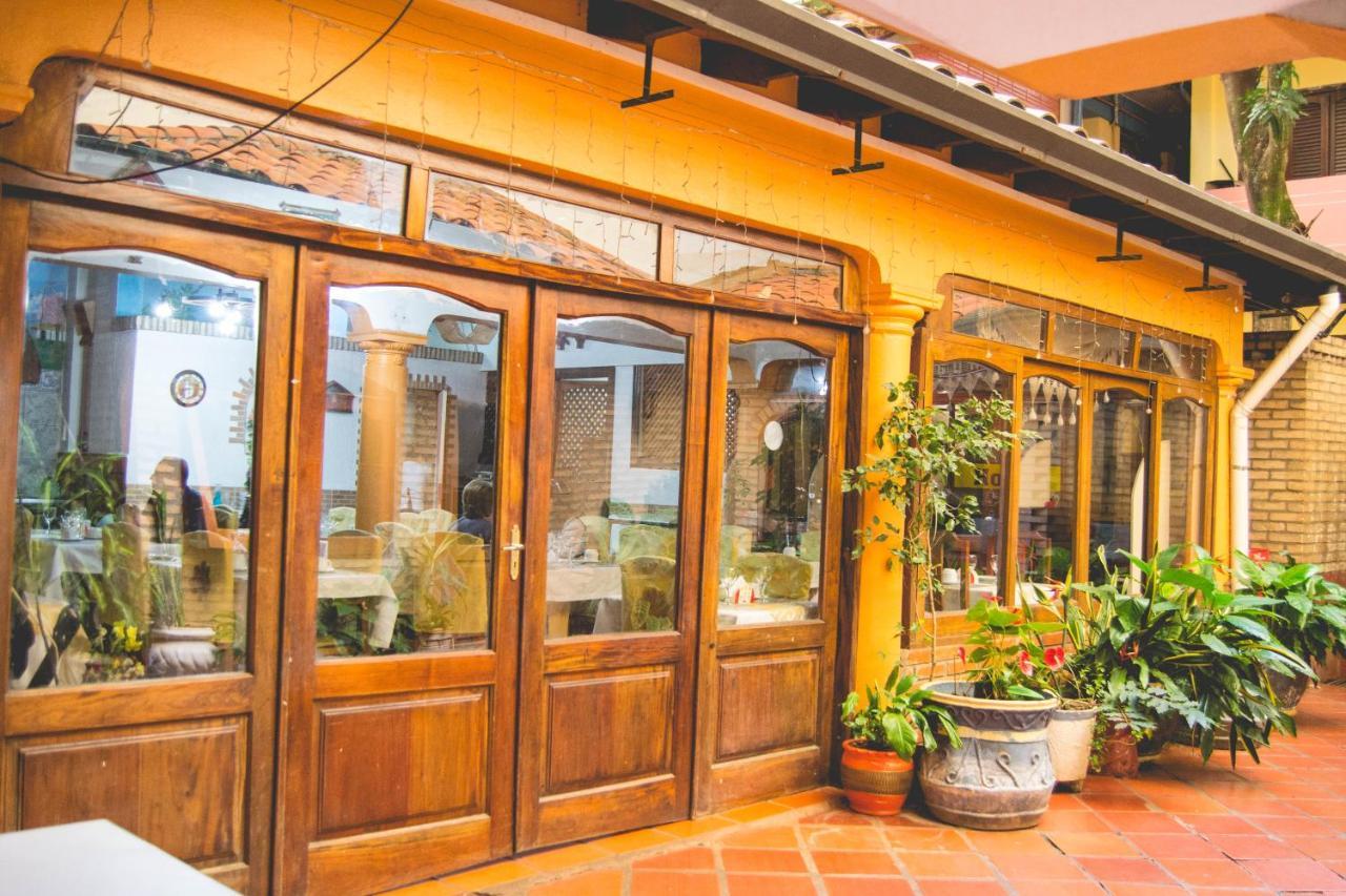 Hotel & Restaurante Guarania Ciudad del Este Eksteriør bilde